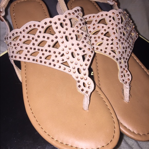 Sandals - Picture 5 of 5